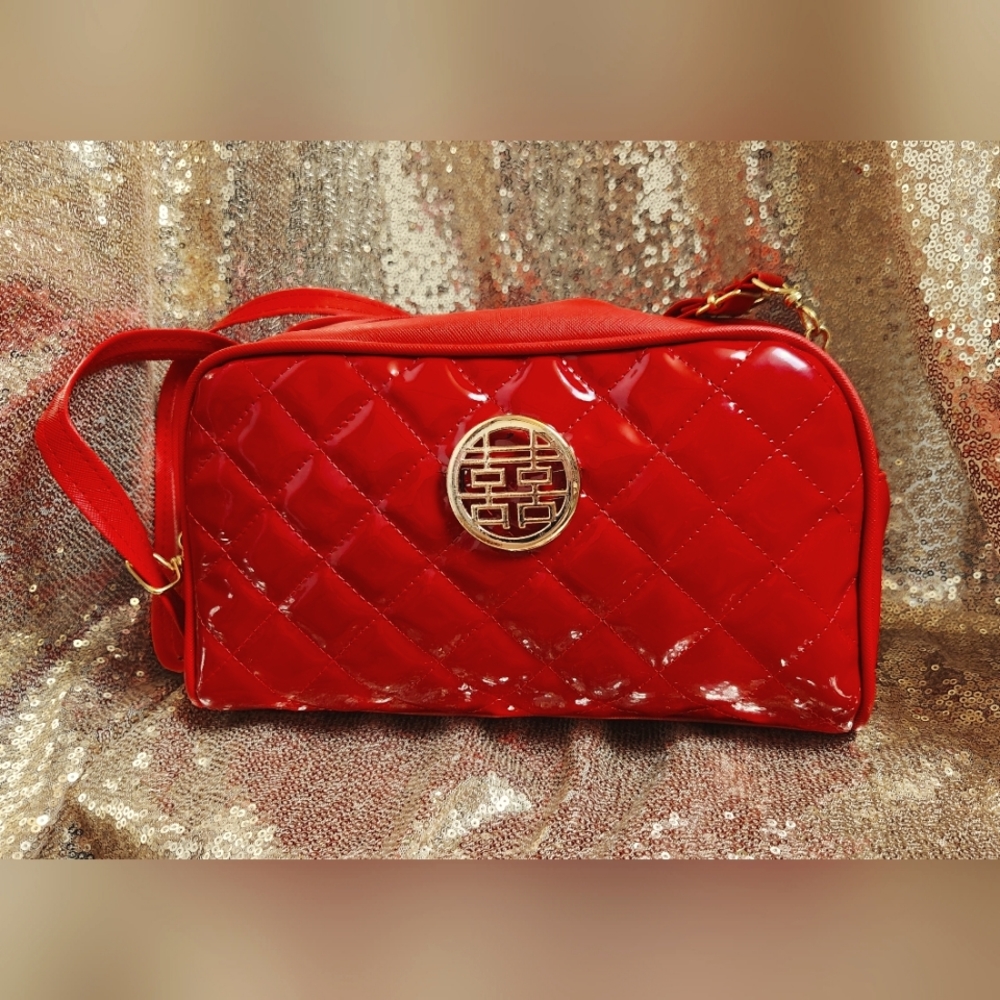 Cosmetic bag/crossbody